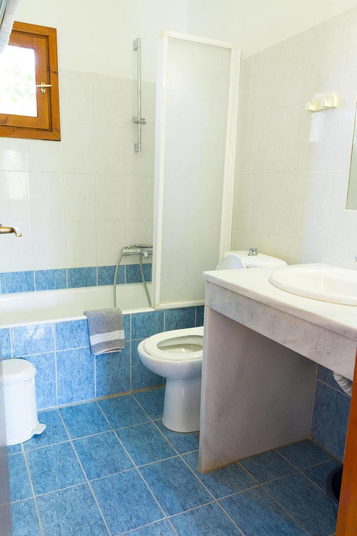 Ideal Hotel Kokkini Hani Esterno foto