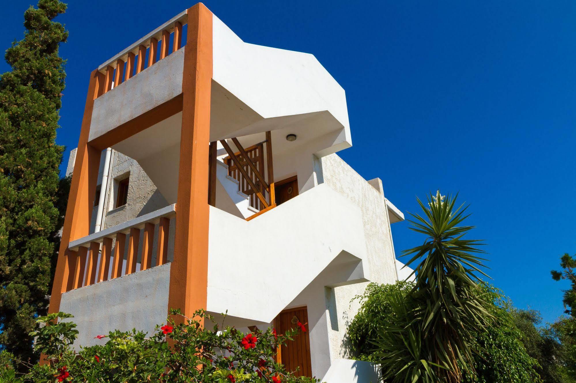 Ideal Hotel Kokkini Hani Esterno foto